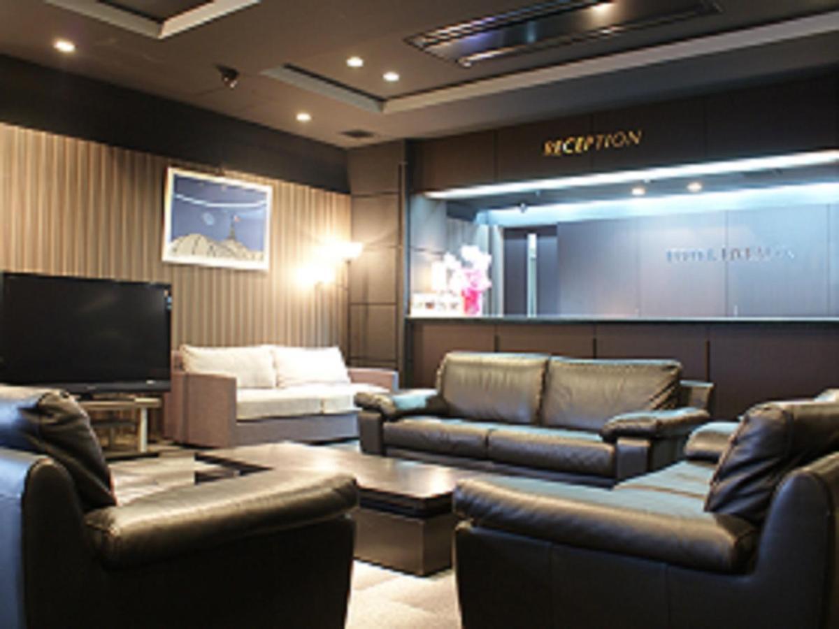 Hotel Livemax Budget Hiratsuka Ekimae Exterior foto
